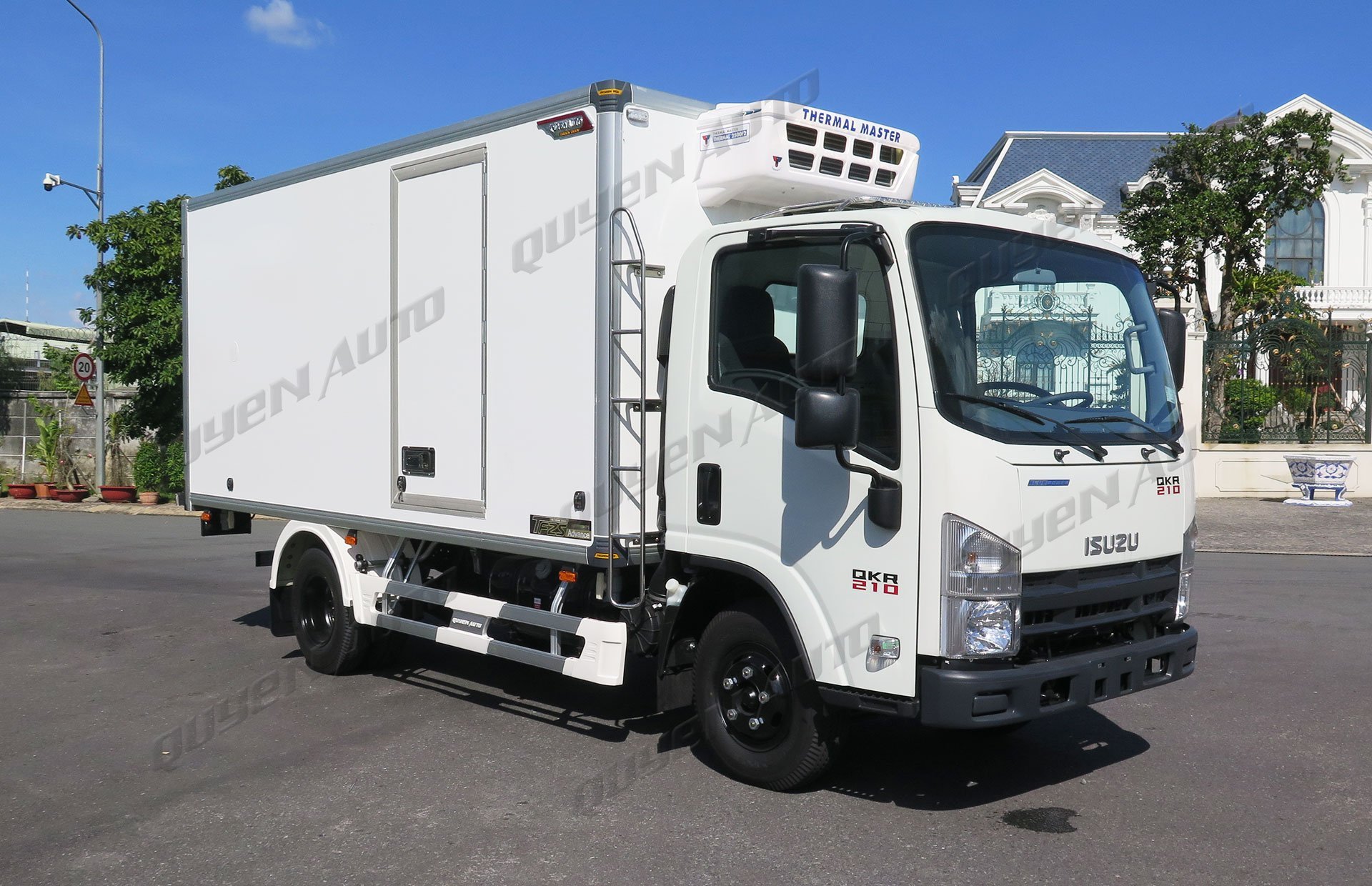 Xe Tải Isuzu 35 Tấn NPR 400 Thùng Bạt 5m NPR85KE4 #23 Xe Tải Isuzu 35 Tấn NPR 400 Thùng Bạt 5m NPR85KE4